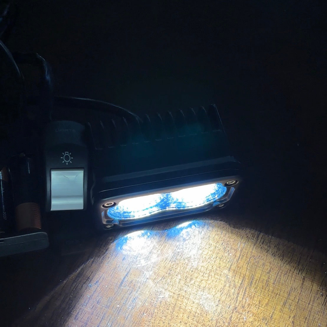 V2 Battery Powered Baja Light